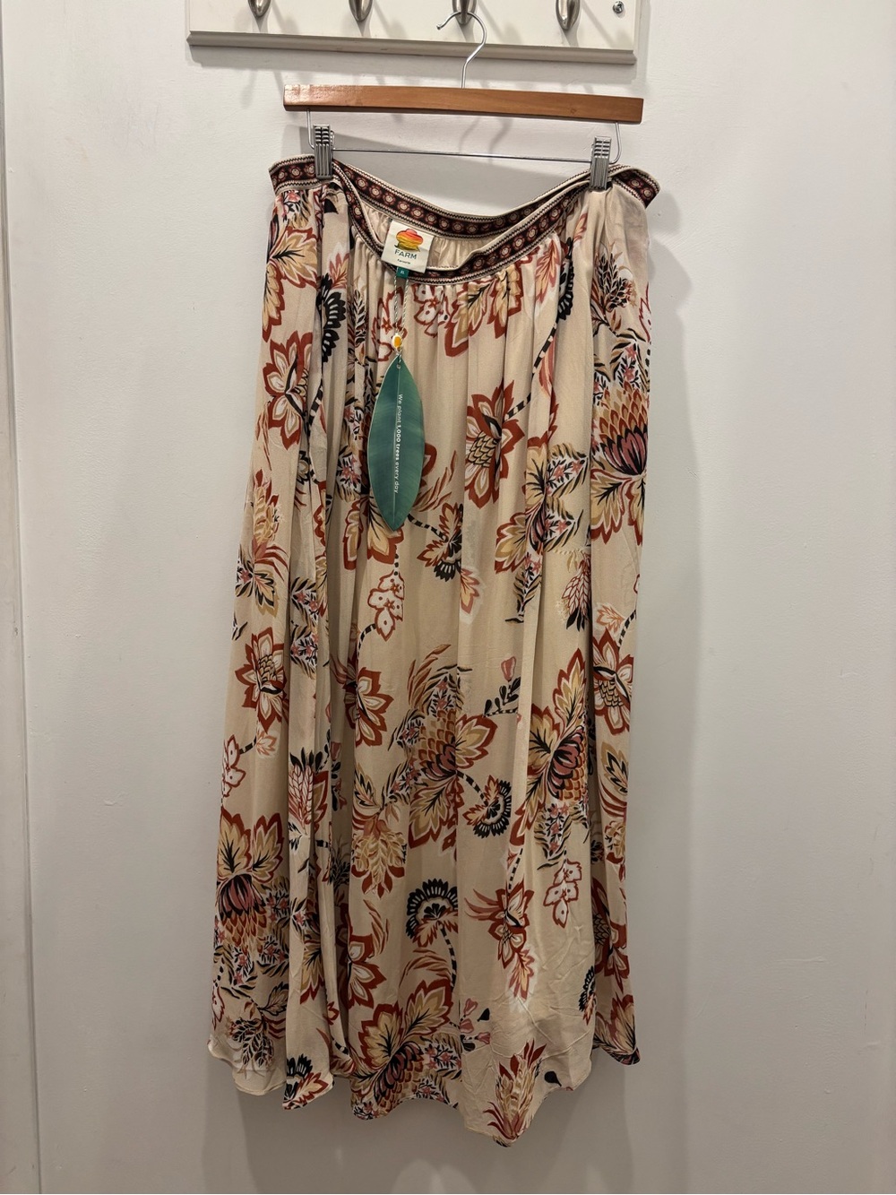 FARM Rio Cream Maxi Skirt with Rust Floral Print